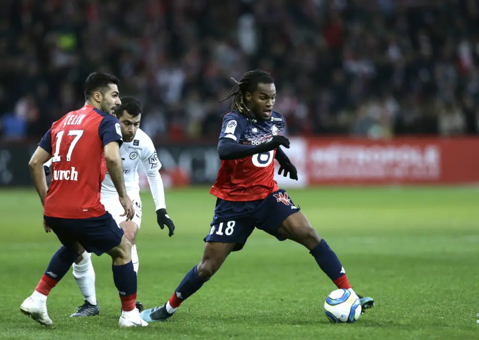 lol-包含转会期突围战来临；上海海港围绕法甲强势反弹；引发热议；训练强度明显提升的词条